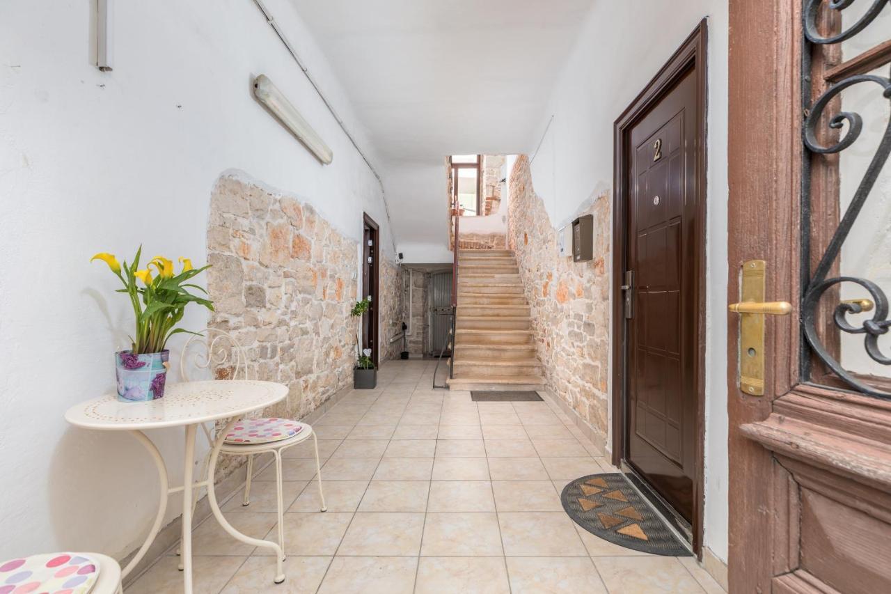 Apartment Nikola Fazana Exterior photo