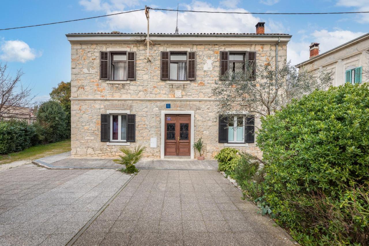 Apartment Nikola Fazana Exterior photo